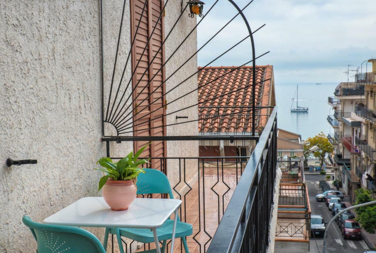 Apartamento Casa Maccers Giardini-Naxos Exterior foto